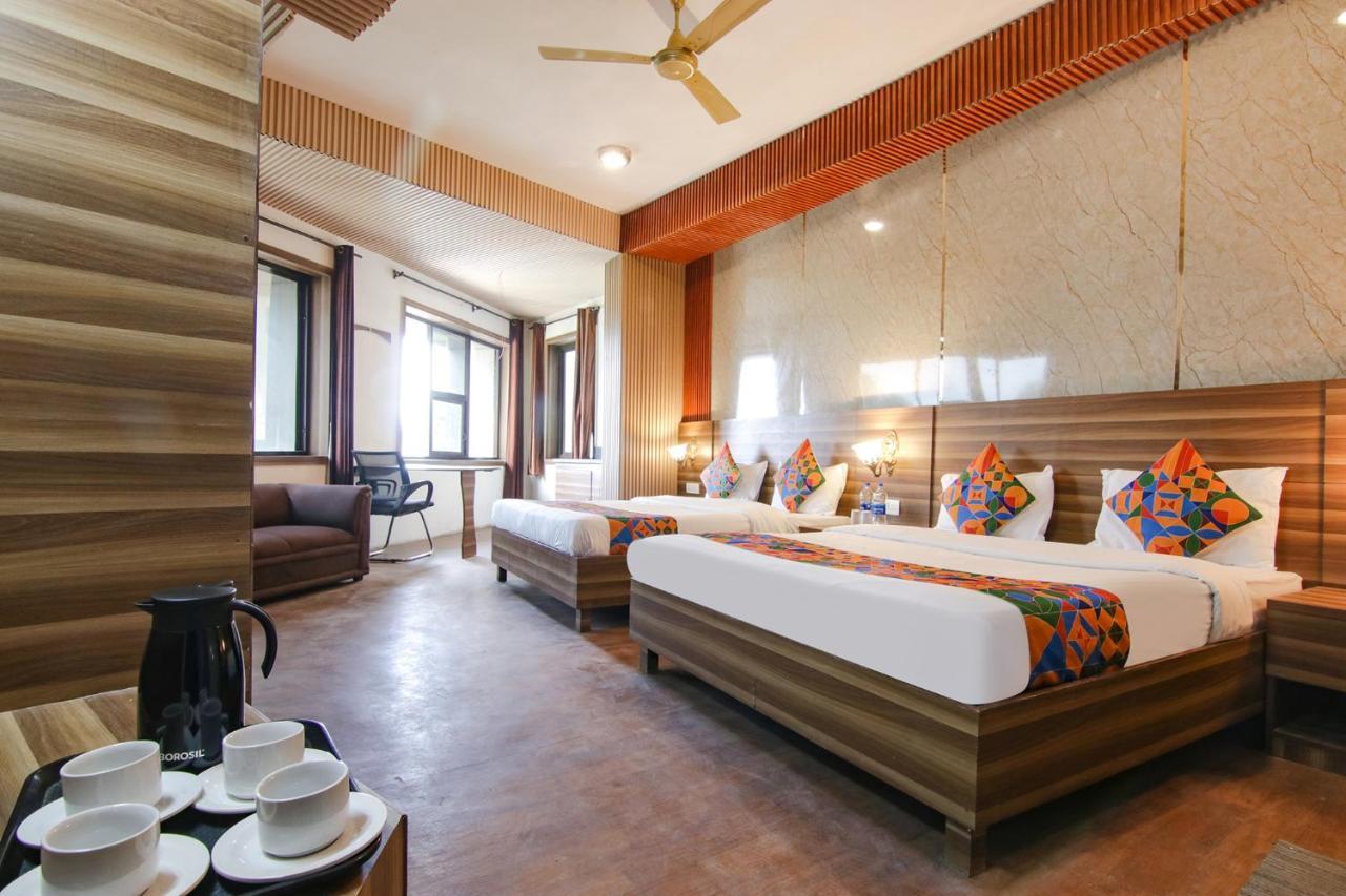 Fabhotel Vijay Palace Dharamshala Exteriör bild